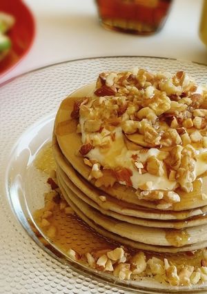 水切りヨーグルトとナッツのパンケーキ-レシピのメイン写真