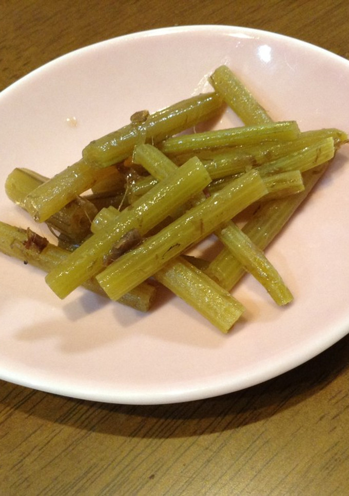 ほうじ茶でフキの煮物-レシピのメイン写真