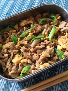 ツナときのこの丼弁当-レシピのメイン写真