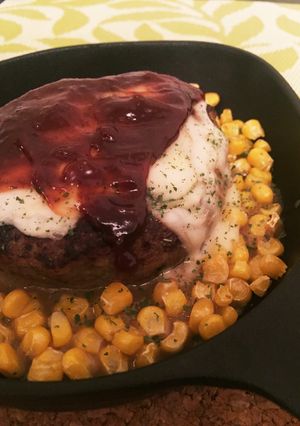 オーブンで仕上げる肉汁あふれるハンバーグ-レシピのメイン写真