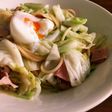 温泉卵とキャベツ畑のスパゲティ
