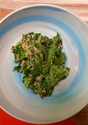 すぐできる♪炒め春菊のごまあえ♪-レシピのメイン写真