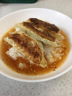ピリ辛餃子のっけ丼-レシピのメイン写真