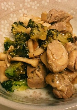 鶏肉とシメジとブロッコリーのマリネ-レシピのメイン写真