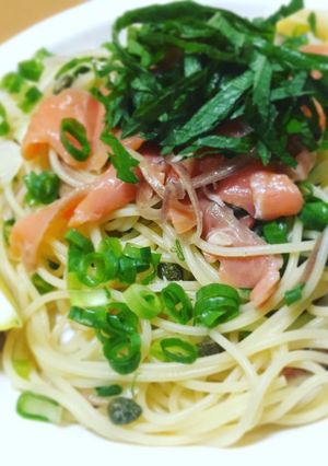 スモークサーモンとレモンの冷製パスタ-レシピのメイン写真