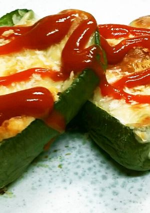 簡単！ピーマンの鶏ひき肉チーズ焼き-レシピのメイン写真