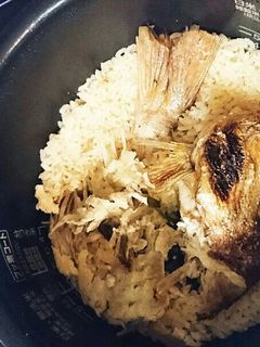 鯛の塩焼きで簡単鯛めし-レシピのメイン写真