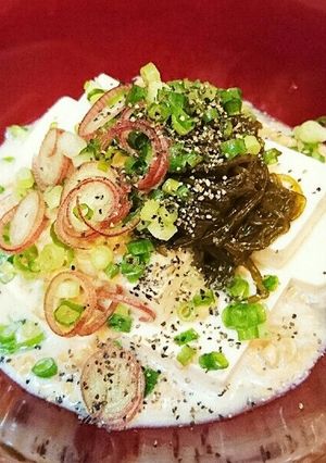 ヘルシー豆腐ともずくの豆乳スープサラダ-レシピのメイン写真
