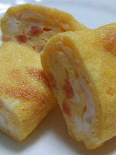 かっぱえびせん(桜えび)de 卵焼き-レシピのメイン写真