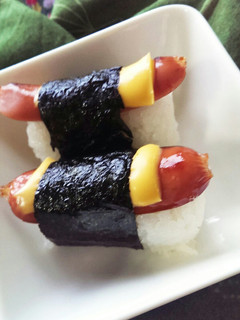 ウインナーとチーズのおにぎり-レシピのメイン写真