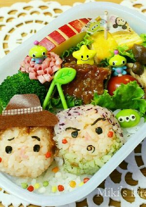 ウッディ＆バズのさくらんぼおにぎり♪-レシピのメイン写真