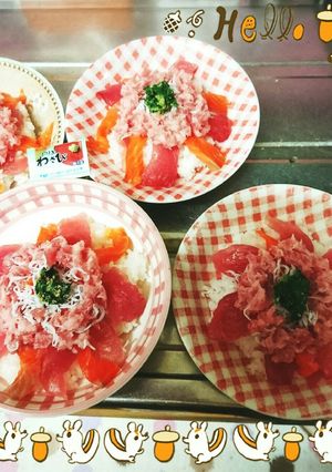 簡単♪カラフルのっけ盛り海鮮丼☆-レシピのメイン写真