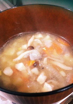 馬鈴薯・玉ねぎの味噌汁☆★-レシピのメイン写真