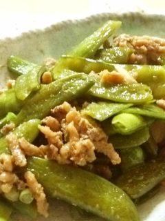 作り置き☆絹さやと挽き肉の甘辛炒め-レシピのメイン写真