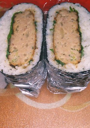 大葉味噌入りハンバーグのおにぎらず-レシピのメイン写真