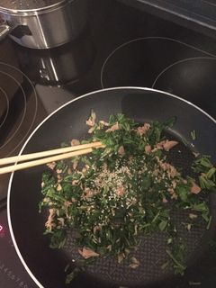 エコで美味しい!ラディッシュ葉のツナ炒め-レシピのメイン写真