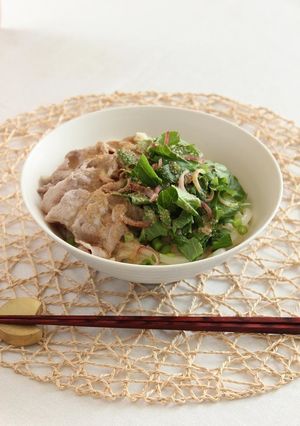 明日葉と豚しゃぶの胡麻だれうどん-レシピのメイン写真