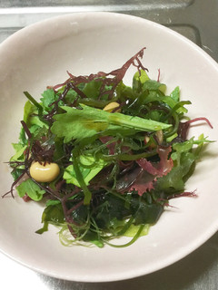 認知症予防・春菊と海藻と大豆のサラダ-レシピのメイン写真