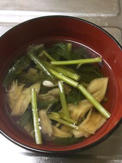 高血圧予防・舞茸と春菊のお吸い物-レシピのメイン写真