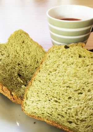 HBで☆セロリの葉っぱとお豆腐パン-レシピのメイン写真