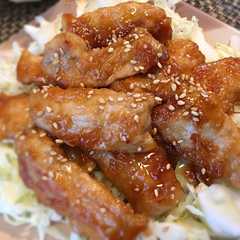 A picture of 豚ロース厚切りの甘酢炒め.