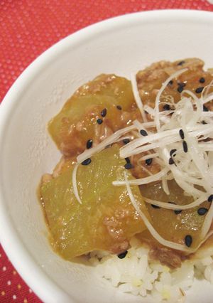 そぼろあんかけで美味しいスイカ丼-レシピのメイン写真