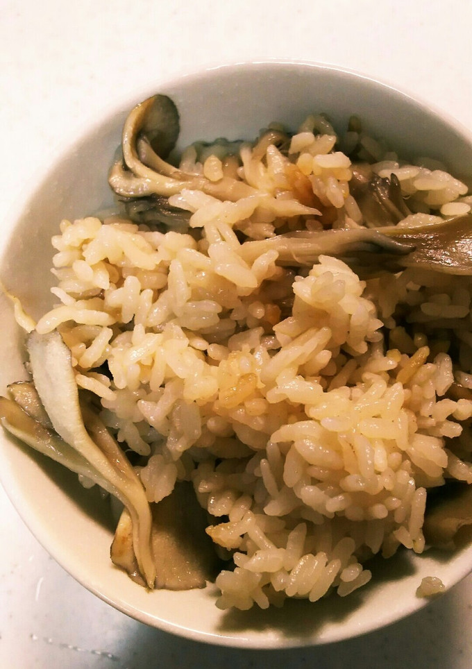 炊飯器だけ！洗い物いらず☆舞茸ごはん-レシピのメイン写真