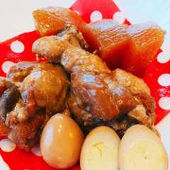 รูปของ 簡単！圧力鍋で鶏手羽元のすっぱ煮♡
