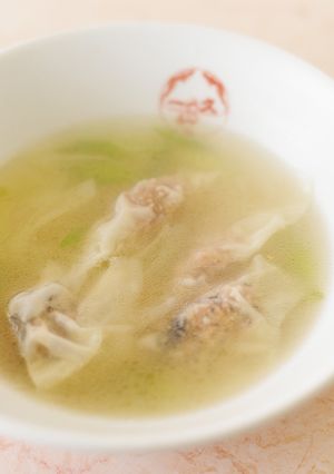笑顔のきくらげワンタンスープ-レシピのメイン写真