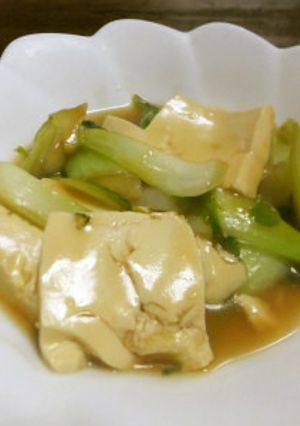 湯通し豆腐とチンゲン菜の炒め物-レシピのメイン写真