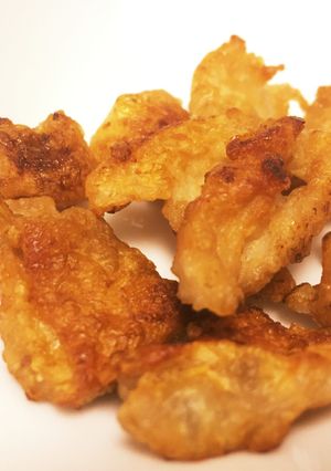 材料２つ油もいらないパリパリ鶏皮せんべい-レシピのメイン写真