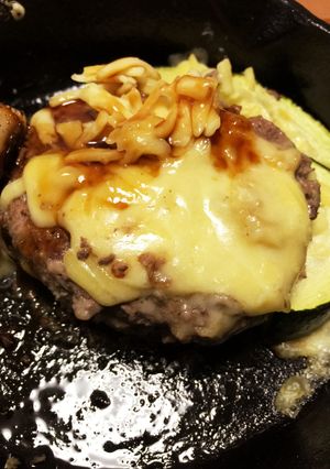 スキレットでハンバーグ-レシピのメイン写真