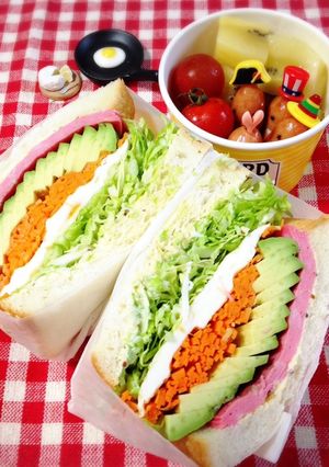 サンドイッチをクッキングシートで包む方法-レシピのメイン写真