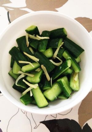 我が家の夏は…しょうが入りきゅうりの漬物-レシピのメイン写真