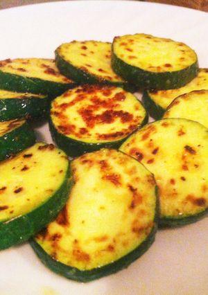 超簡単☆ズッキーニ香草焼き-レシピのメイン写真