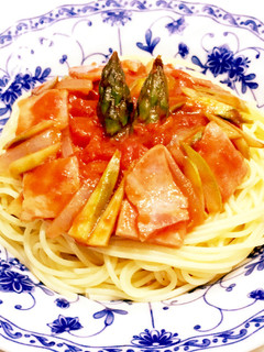 アスパラとベーコンのトマトパスタ-レシピのメイン写真