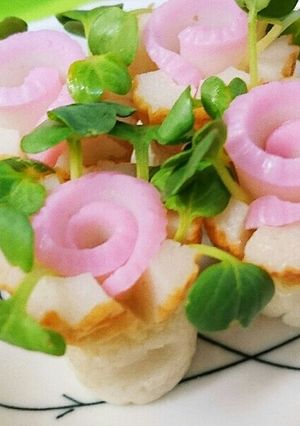 竹輪と蒲鉾de花瓶飾り☆お弁当オードブル-レシピのメイン写真