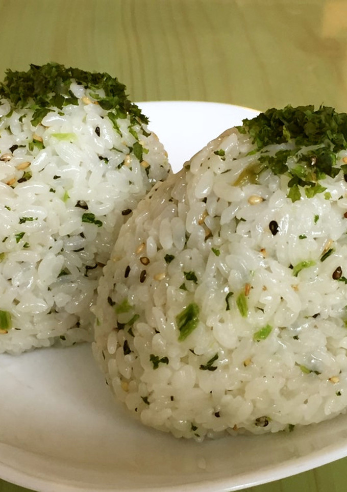 ☆ごま油香る 青菜 おにぎり-レシピのメイン写真