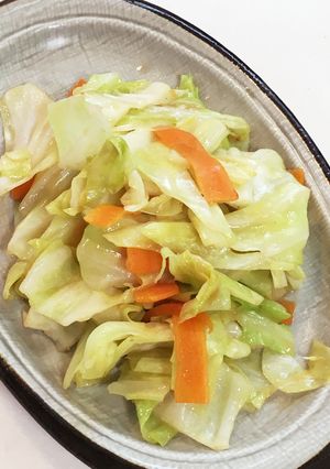 【お弁当】人参キャベツのマヨコンソメ炒め-レシピのメイン写真