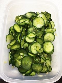 パパ絶賛☆きゅうりの簡単浅漬け-レシピのメイン写真