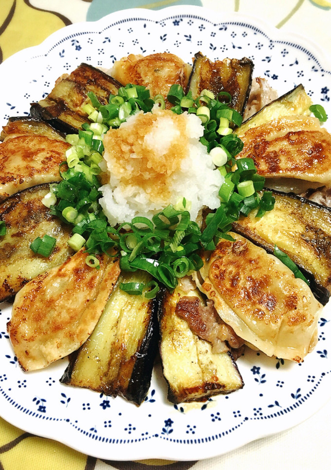 餃子と茄子と豚肉の重ね焼き♪おろし添えて-レシピのメイン写真