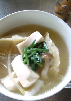 たっぷり野菜で中華風?餃子味噌汁-レシピのメイン写真