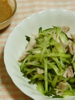 キュウリと蒸し鶏のゴマ酢和え-レシピのメイン写真