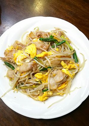 ダシダで☆豚肉とアスパラもやし炒め-レシピのメイン写真