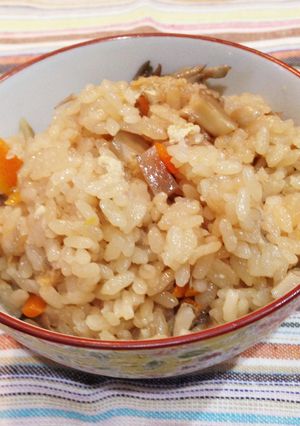 子供も大好き!優しい味の炊き込みご飯-レシピのメイン写真