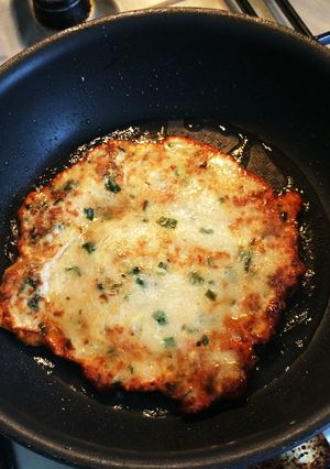 餃子の具の残りでニラせんべい-レシピのメイン写真
