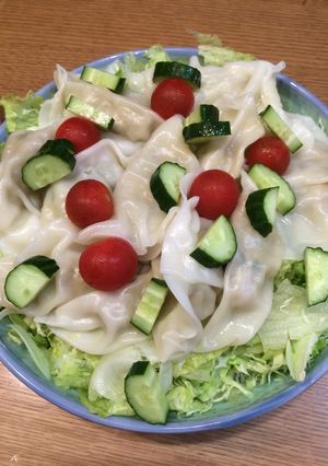 大好き♡餃子の王将の生餃子で、餃子サラダ-レシピのメイン写真