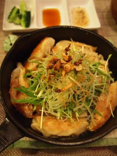 餃子アレンジ★山盛りねぎの麻辣餃子-レシピのメイン写真