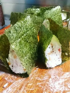 サッパリ☆ダブル梅のおにぎり(^^)-レシピのメイン写真