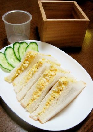 違法ではないですが不適切な卵サンド♪-レシピのメイン写真
